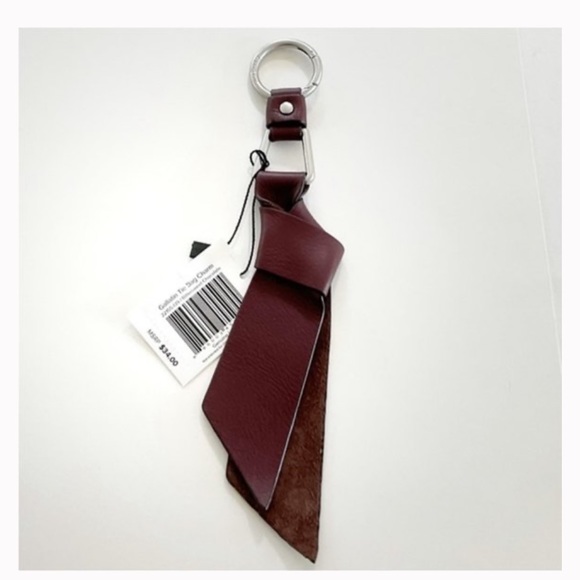 VERA BRADLEY GALLATIN KEYCHAIN FOB - Picture 2 of 5